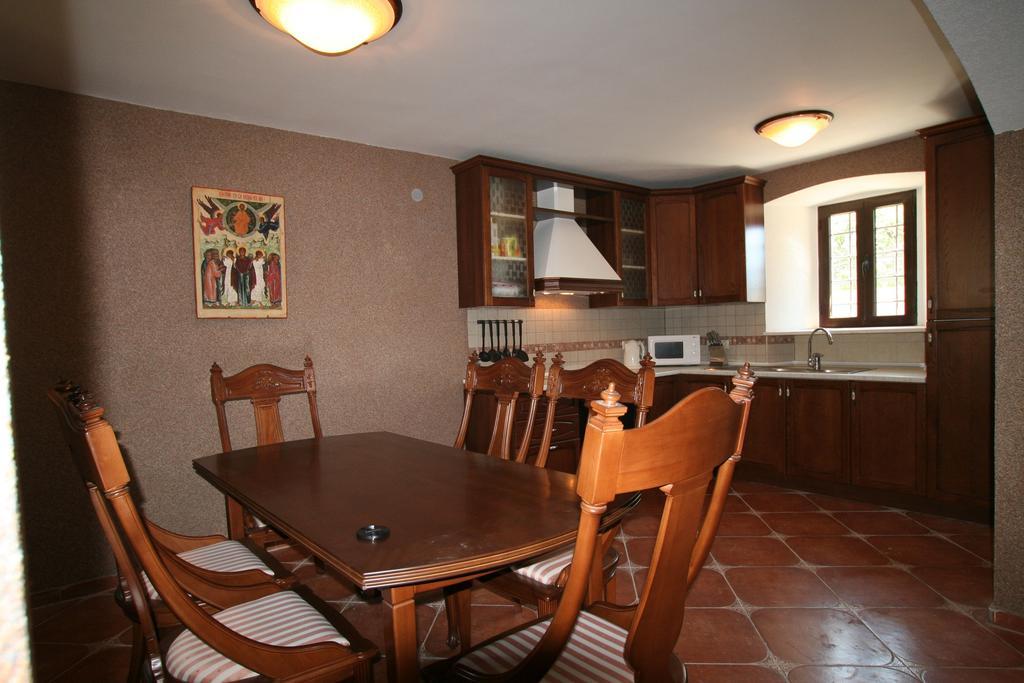 Holiday Home Ametist Kotor Værelse billede
